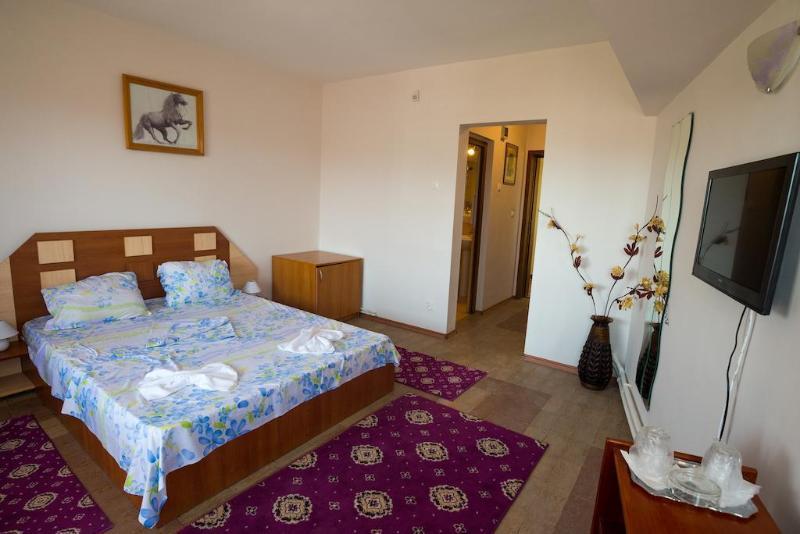 Hostel Nova Route Năvodari Екстериор снимка